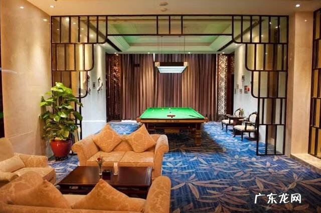 鱼放在床头边好吗 有鱼的水床