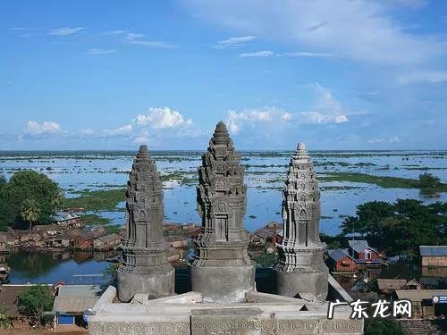 柬埔寨人主要讲英语与高棉语种 柬埔寨说什么语言为主