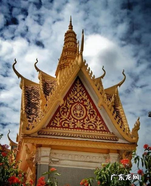 柬埔寨人主要讲英语与高棉语种 柬埔寨说什么语言为主