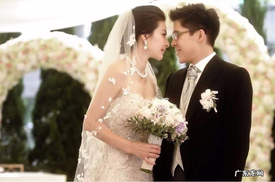 霍启刚和郭晶晶年龄差两岁恩爱如初 郭晶晶比霍启刚大几岁