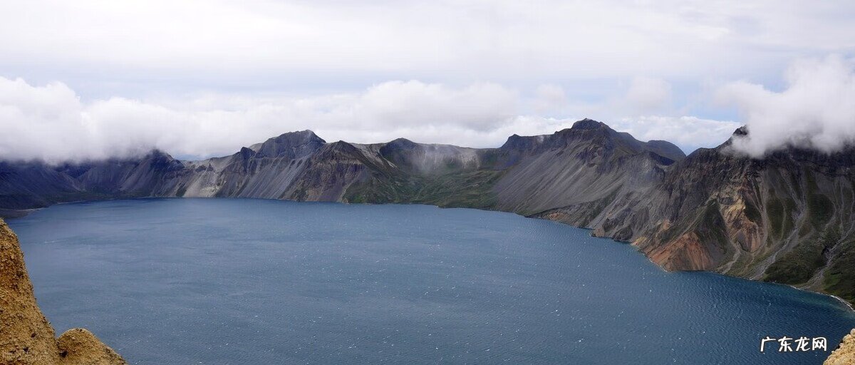 天池是怎么样形成的 天池有啥寓意