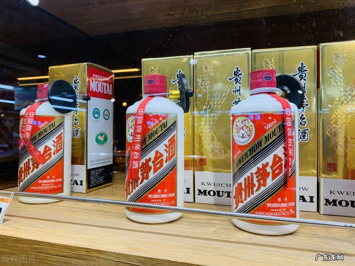 高铁上对于白酒的携带是怎么规定的 高铁能带几瓶酒