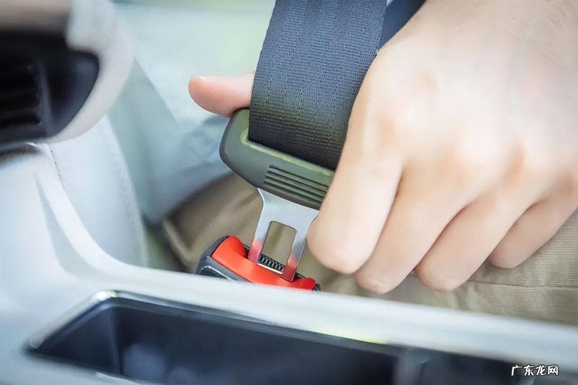 汽车后排可以不系安全带吗 后排不系安全带怎么处罚