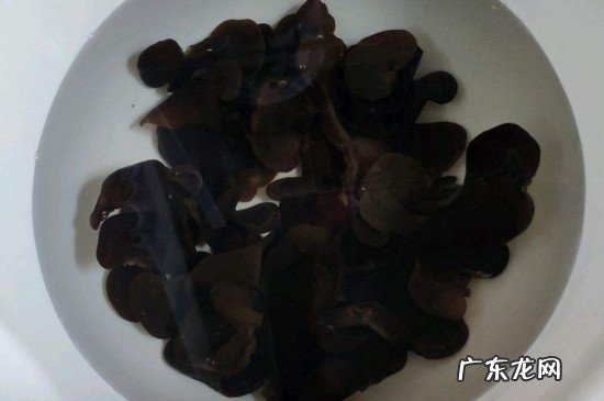 隔夜泡发的木耳能吃吗?