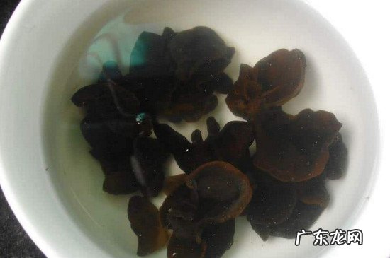隔夜泡发的木耳能吃吗?