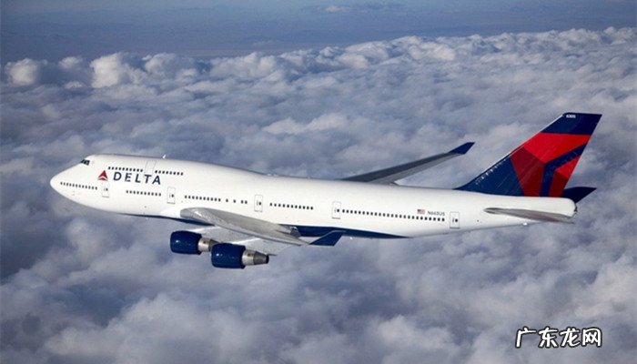 民航飞机每小时飞多少公里?