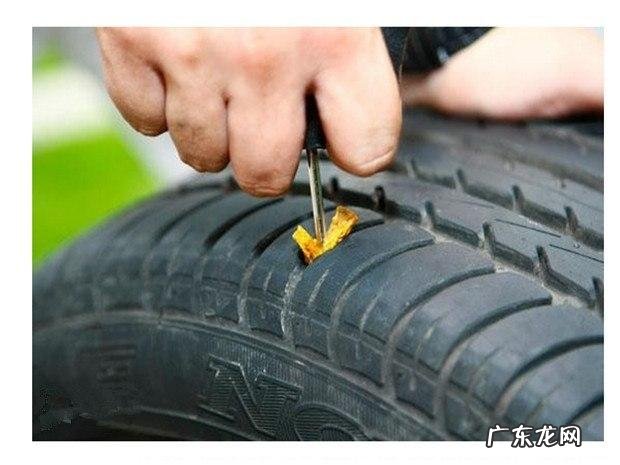 换车胎是看年限还是公里数 汽车轮胎几年或者多少公里更换