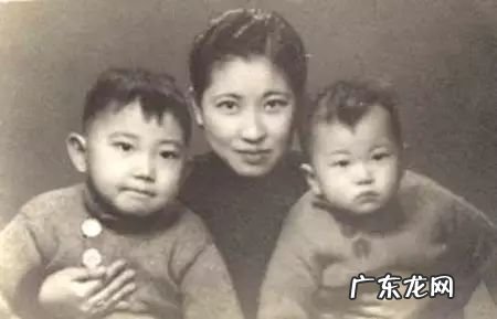 傅雷家书中什么地方让你感动 傅雷是个怎样的父亲形象