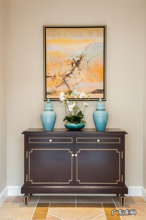 过道玄关挂什么画风水好 过道玄关挂画图片大全新中式