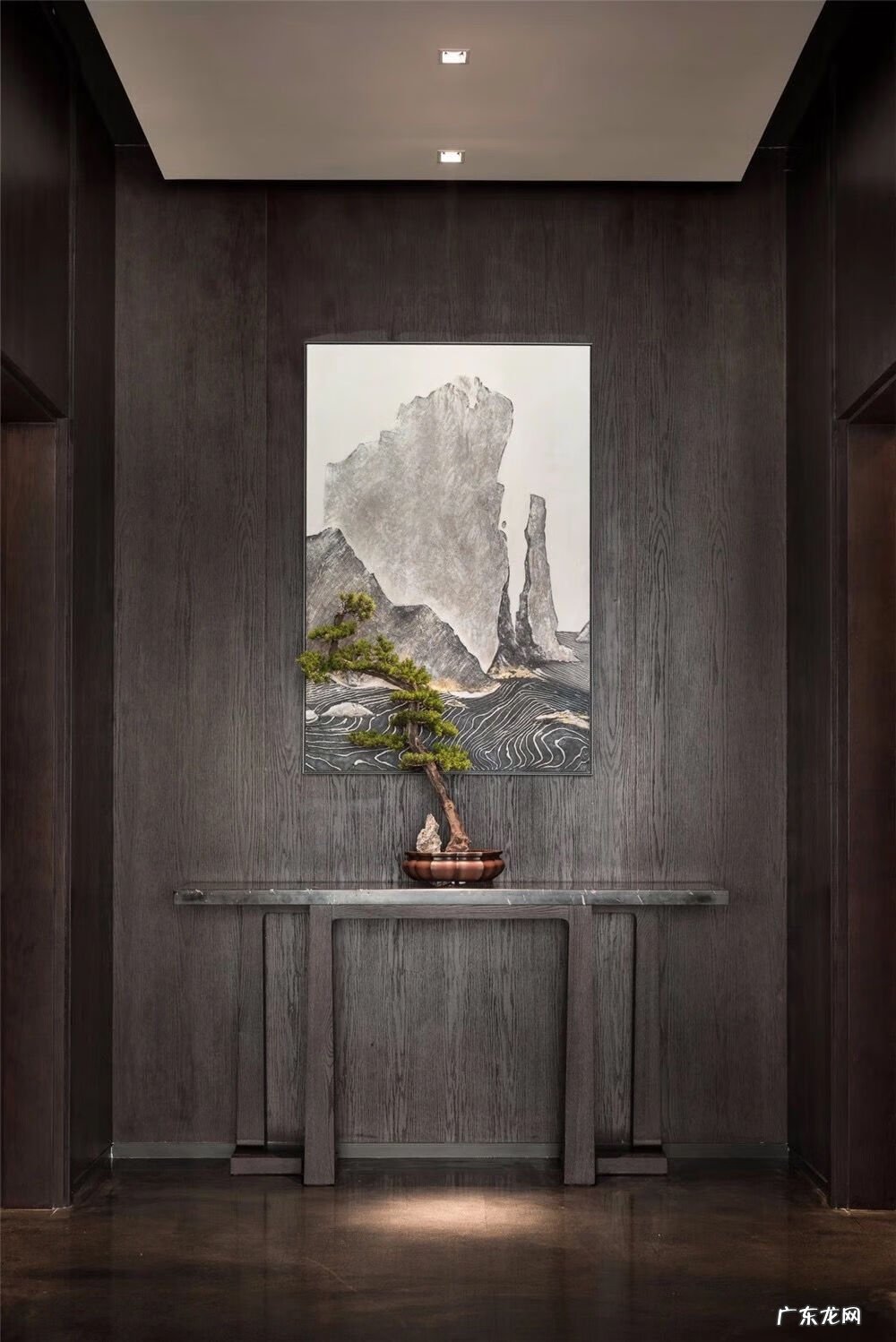 过道玄关挂什么画风水好 过道玄关挂画图片大全新中式