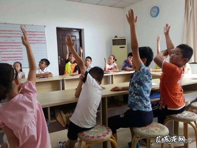 上课爱走神如何纠正 怎么教育孩子上课注意力集中