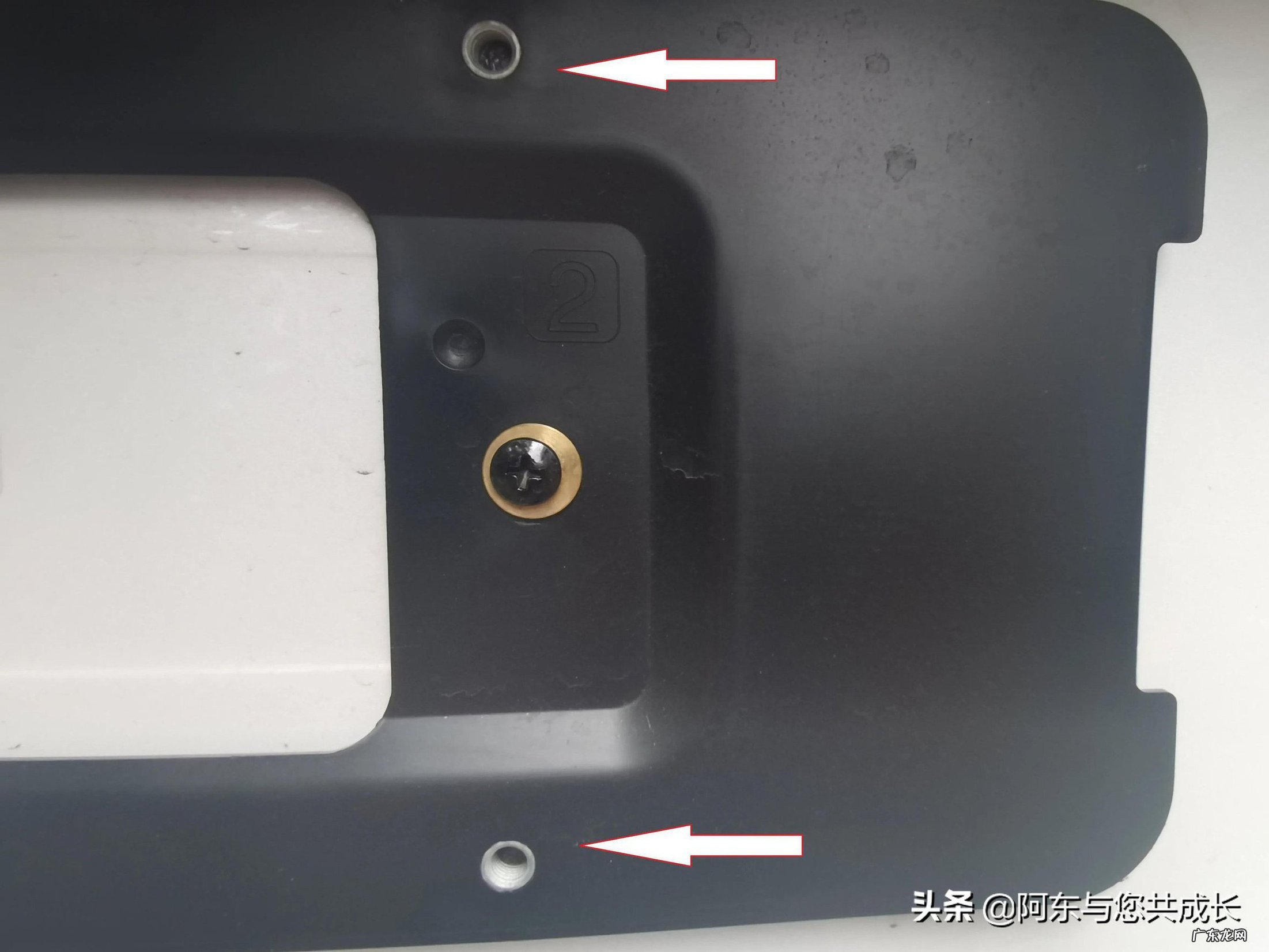 新手第一次安装车牌需要注意什么 车牌如何自己安装