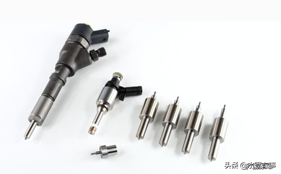 发动机哒哒哒的响声正常吗 发动机哒哒哒的响怎么回事