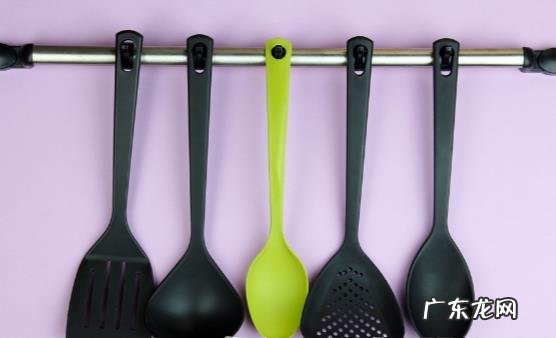 解决吸盘挂钩老是掉的小技巧 挂钩的选购指南分享