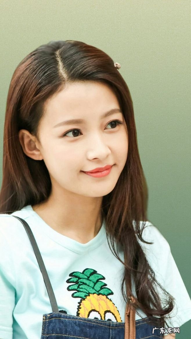 孙怡和李沁的外貌长相对比 和李沁长得像的女明星