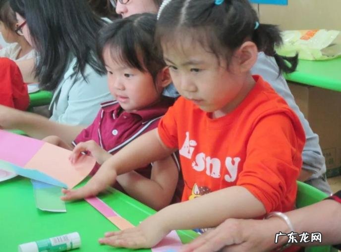 孩子害怕老师的解决方法 老师太凶孩子不想上学怎么办