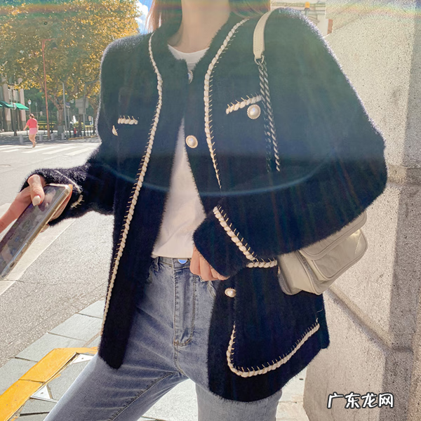 小香风马甲裙里面穿什么好看 小香风水貂毛马甲