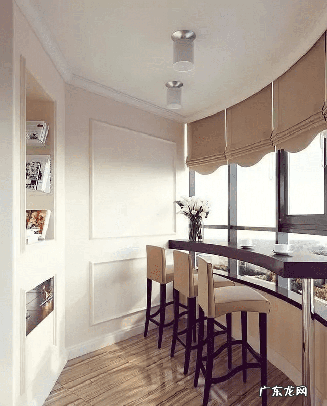 茶室主人位后面墙上风水禁忌 茶桌摆放风水方向主位后背靠窗好吗