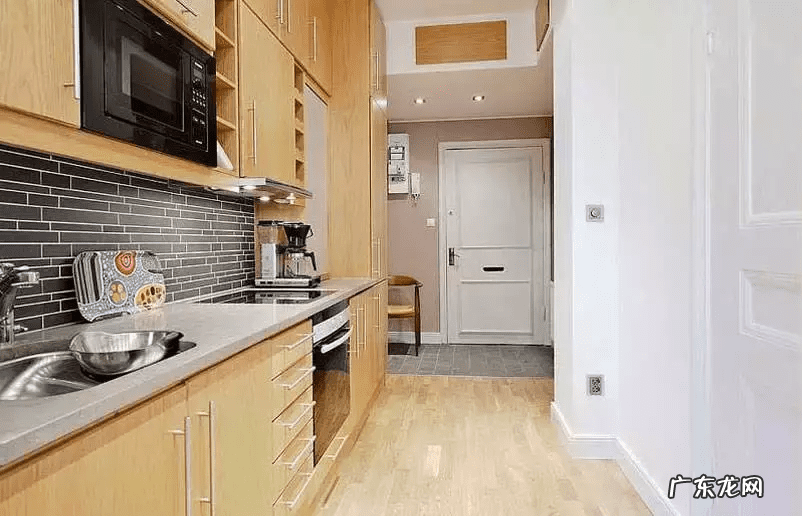 风水开门见灶好不好 风水 开门见灶