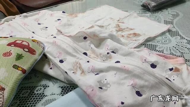 婴儿吃母乳死亡事件 打疫苗哺乳期女婴猝死