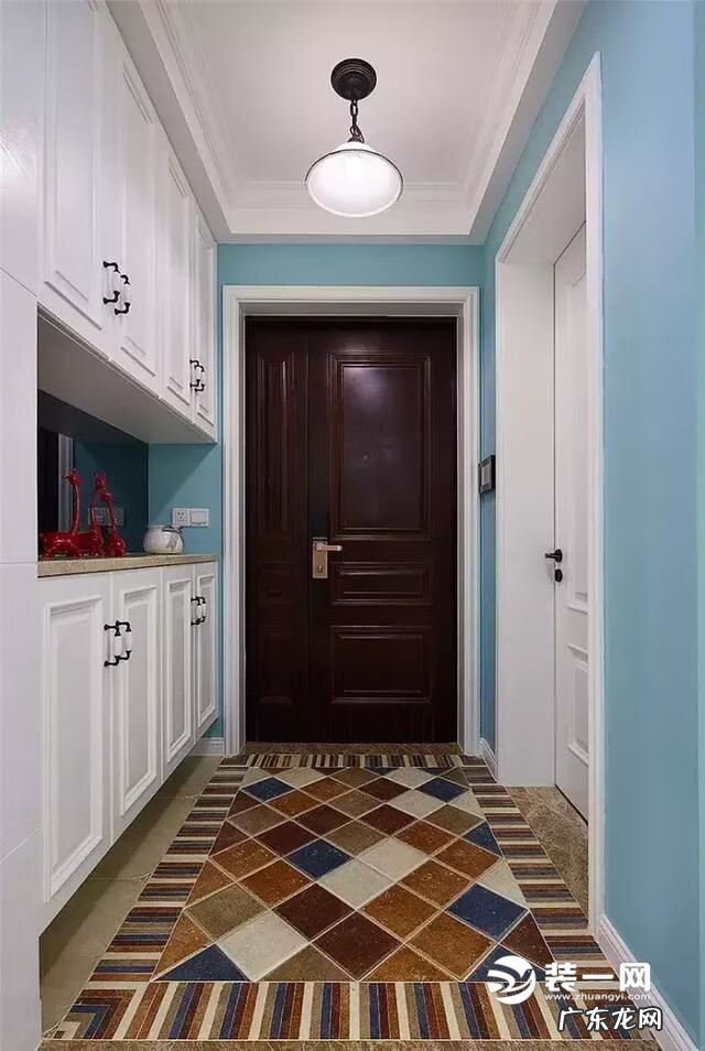 客厅三盏灯风水 卧室三头吊灯风水