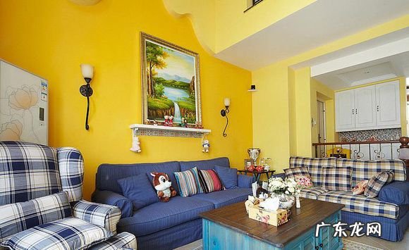 大厅蓝色窗帘吉利吗 蓝黄撞色窗帘