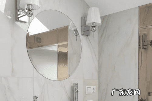 卫生间洗漱镜图片 洗漱池风水镜款