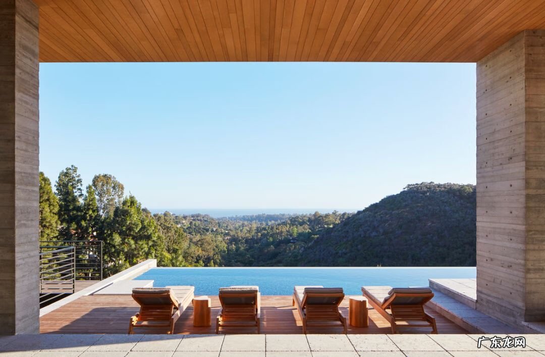 临崖别墅风水 深山中的别墅