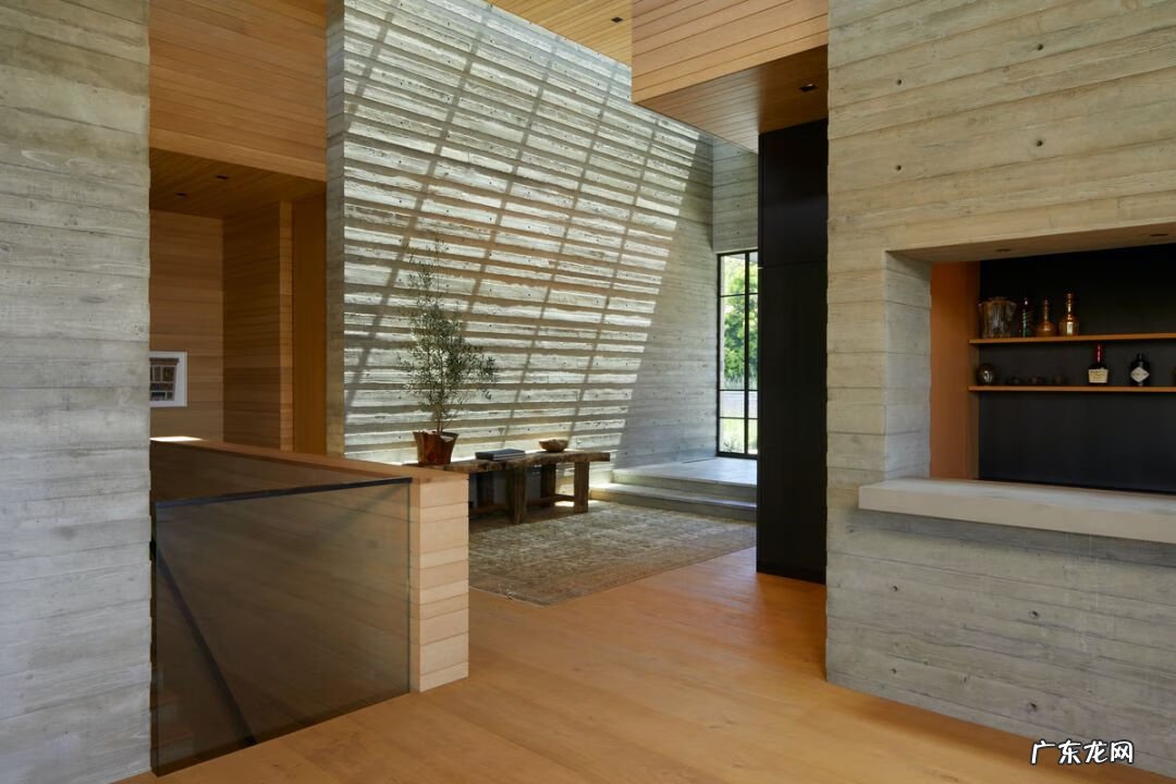 临崖别墅风水 深山中的别墅