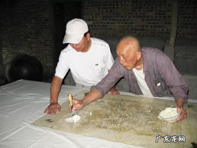 门帘风水最旺的图案 风水蓝色布门帘图片