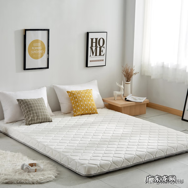 风水上睡觉睡客厅好吗 卧室睡地上对风水好吗