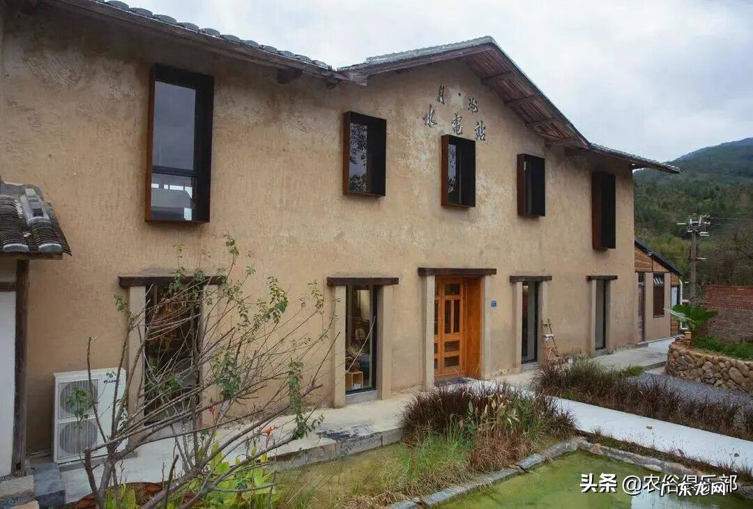 风水说法中间大门两边窗 窗户在两墙夹缝里风水