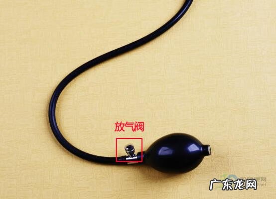 家用血压计使用 家用血压计怎么用