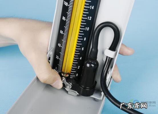 家用血压计使用 家用血压计怎么用