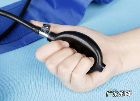 家用血压计使用 家用血压计怎么用