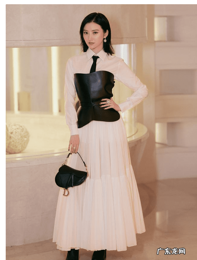 马鞍包适合什么风格 包包形状风水马鞍包