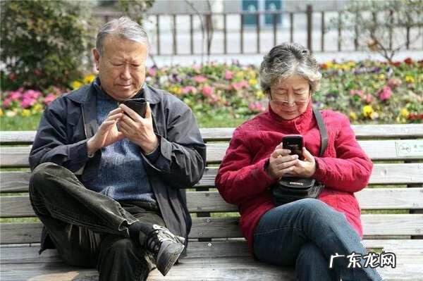 改善眼部皱纹的最好东西是啥 去眼部皱纹的方法有哪些