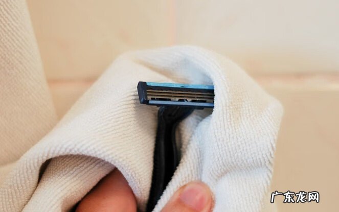 刮胡子容易出血是什么原因 刮胡子出血预示着什么