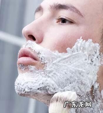 刮胡子容易出血是什么原因 刮胡子出血预示着什么