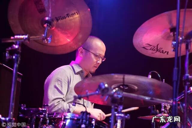 微笑的上弦月彩铃怎么设置 微笑的上弦月彩铃