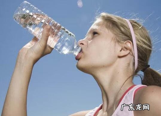 为什么突然尿不尽的感觉 突然尿不尽是怎么回事