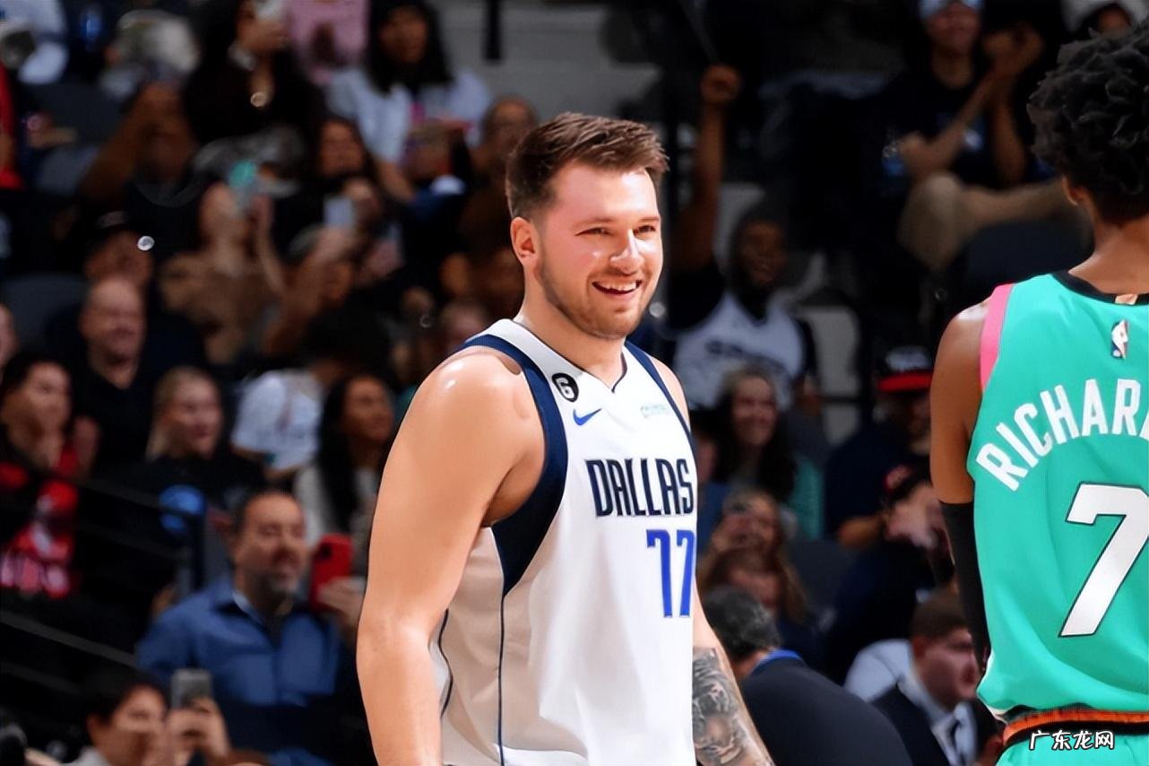 NBA现役这5人是公认的“又帅又能打”,若组一队 夺冠真不难