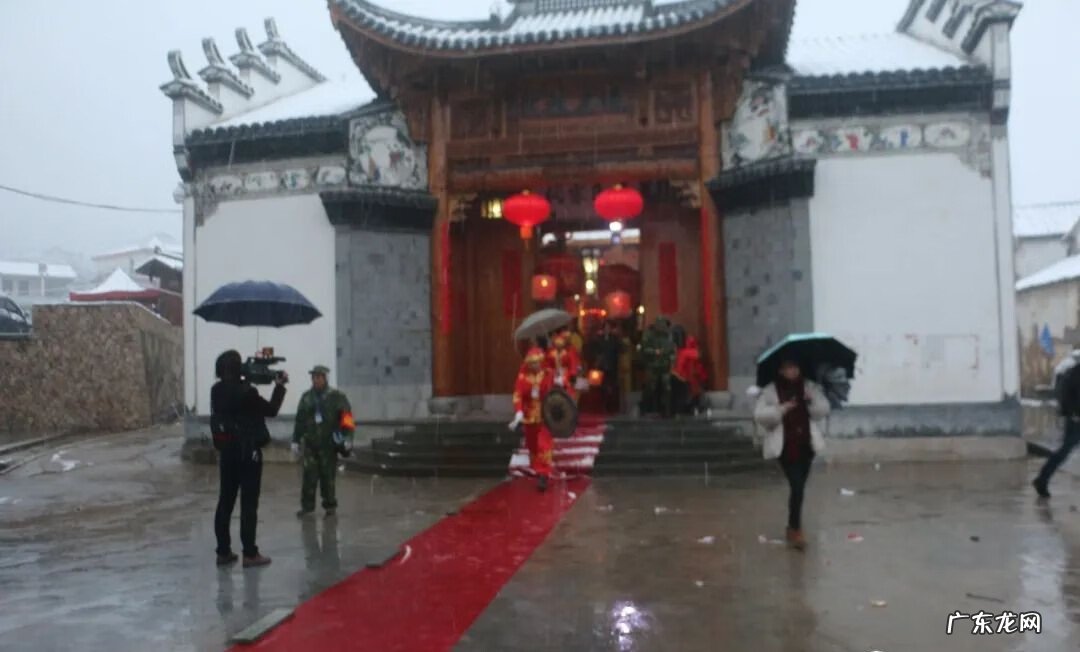 兰溪白露山漂流 兰溪白露山风景区