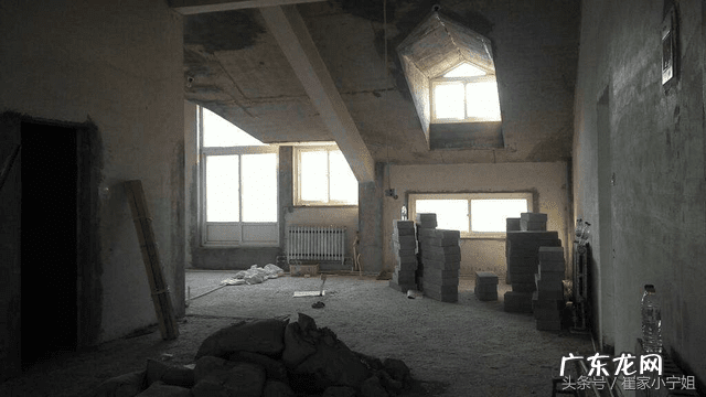 一楼架空层上的风水 睡在楼道架空层阁楼风水