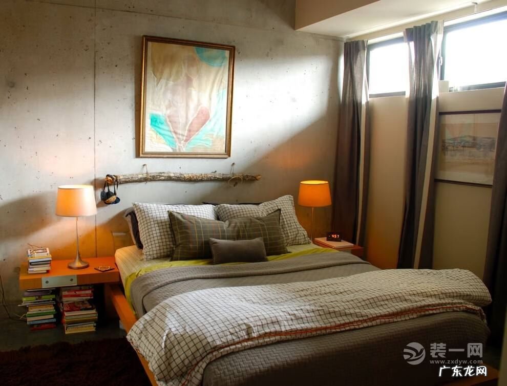 床头中上装挂灯风水 床上装灯风水