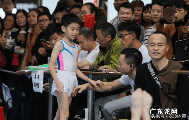 杨威老婆 杨威儿子谁