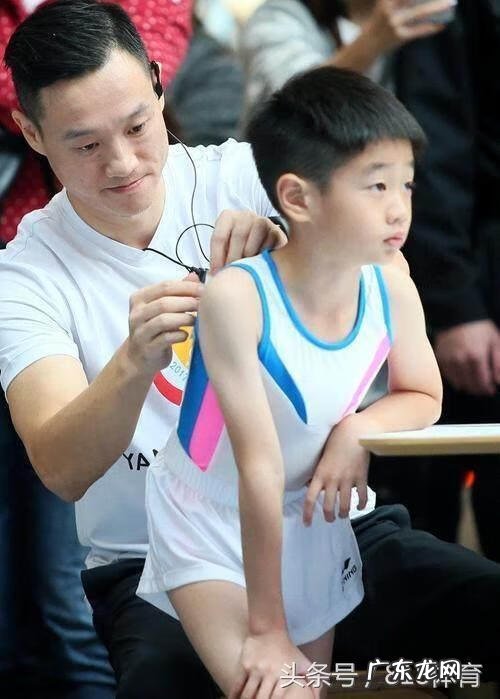 杨威老婆 杨威儿子谁