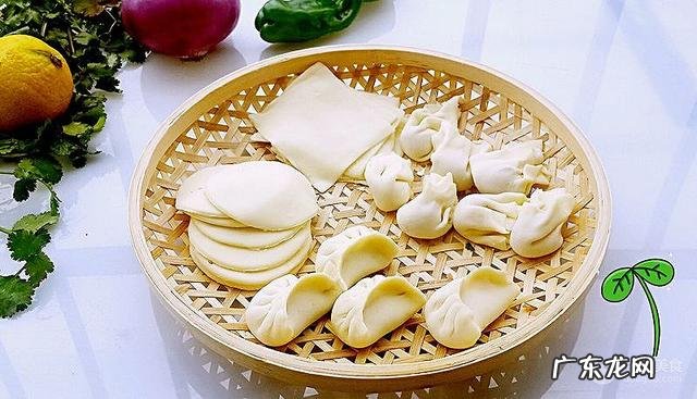 馄饨皮如何制作 馄饨皮的做法大全