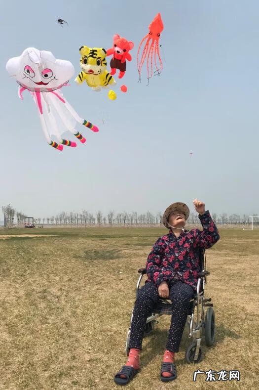 关于描写母亲的诗歌 关于母亲的诗歌有哪些