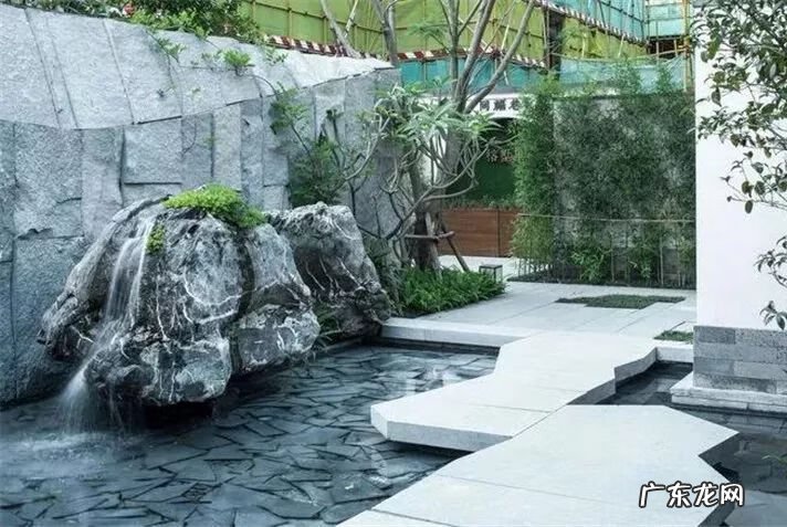 风水坟后有大石 坟后靠山有石头山好不好